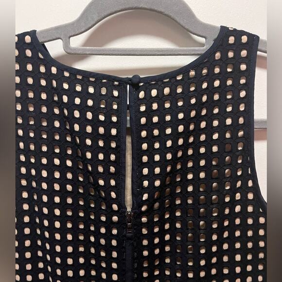 NWT LOFT Navy & Tan Eyelet Dress Size 0 - Picture 4 of 14